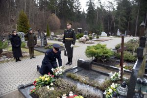  Minint Lietuvos Nepriklausomybės atkūrimo 30-metį pagerbti Lietuvos Nepriklausomybės akto signatarai
