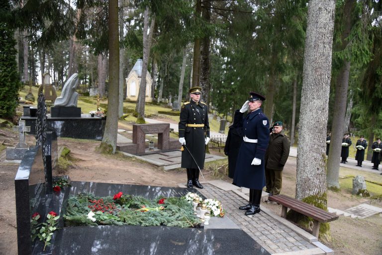  Minint Lietuvos Nepriklausomybės atkūrimo 30-metį pagerbti Lietuvos Nepriklausomybės akto signatarai