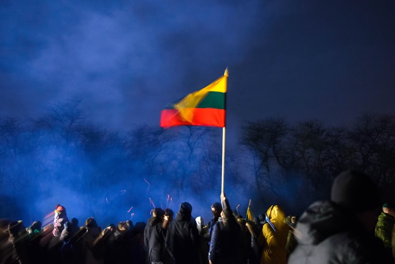 Prie Nepriklausomybės laužų visų širdyse liepsnojo vienybė ir meilė Tėvynei