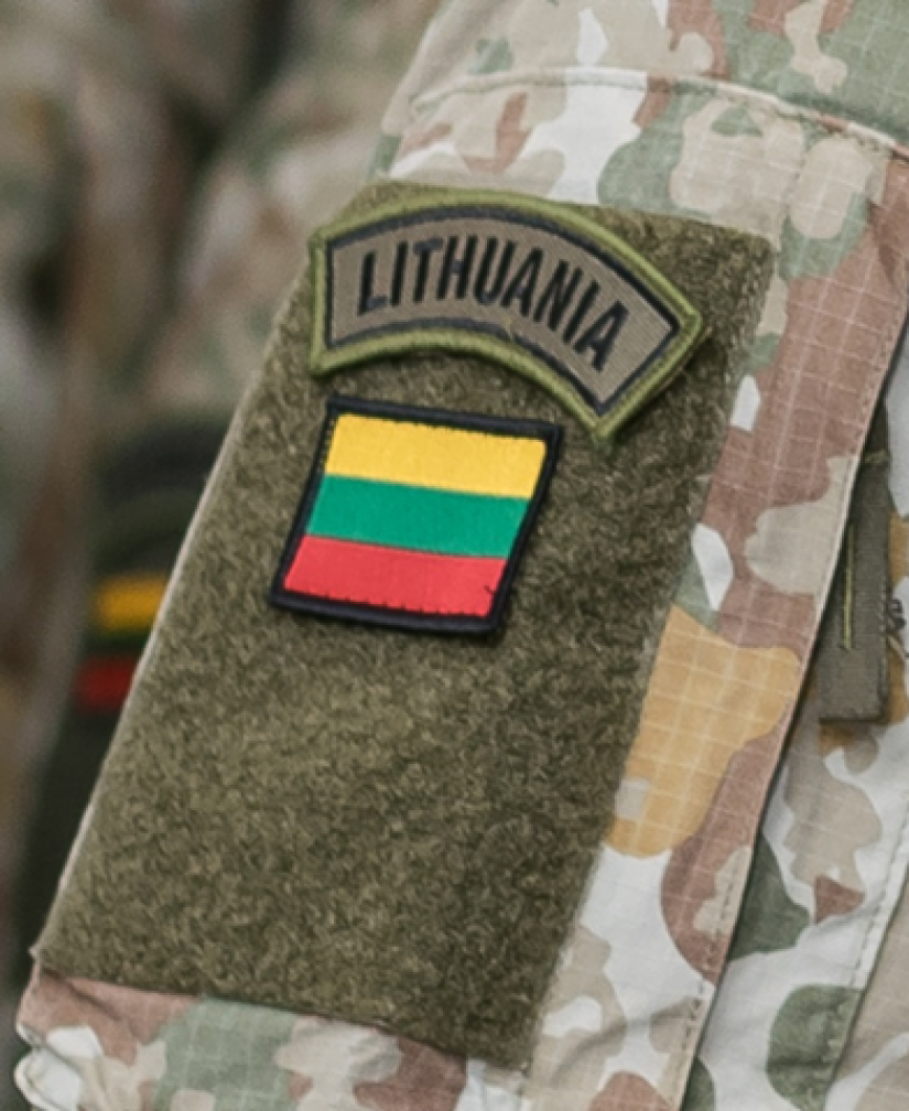 Iš tarptautinės operacijos Irake grįžo Lietuvos kariai