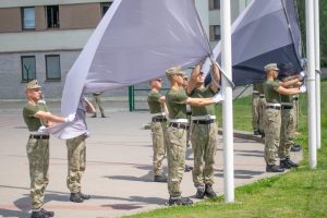  Sekmadienį vyksiančią vėliavų keitimo ceremoniją prie LR Prezidentūros atliks šauktiniai