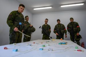  Mokomojo būrio karių tikslas – studijos Karo akademijoje