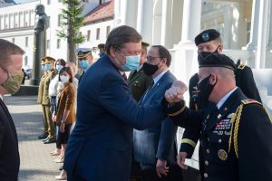  Krašto apsaugos ministras R. Karoblis: „JAV pajėgos Lietuvoje yra itin reikšmingas atgrasymo veiksnys, prisidedantis  prie NATO vykdomų pastangų Baltijos regione“