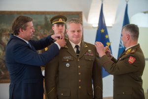  Lietuvos kariuomenės gretas papildė penki pulkininkai