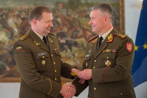  Lietuvos kariuomenės gretas papildė penki pulkininkai