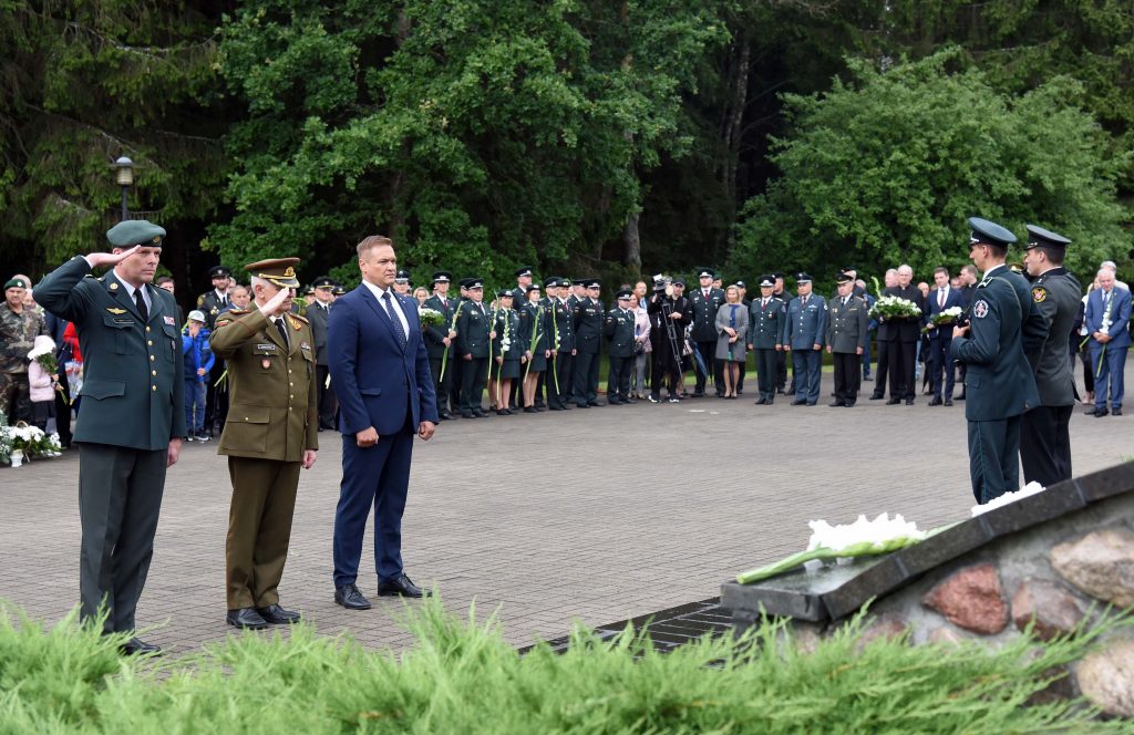 Pagerbtas prieš 29-erius metus žiauriai nužudytų Medininkų tragedijos aukų atminimas