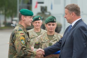  Krašto apsaugos ministras R. Karoblis: „Mūsų tikslas - padaryti NATO priešakinių pajėgų batalioną efektyviomis jungtinėmis pajėgomis, turinčiomis svarbią sąjungininkų paramą ore ir jūroje“