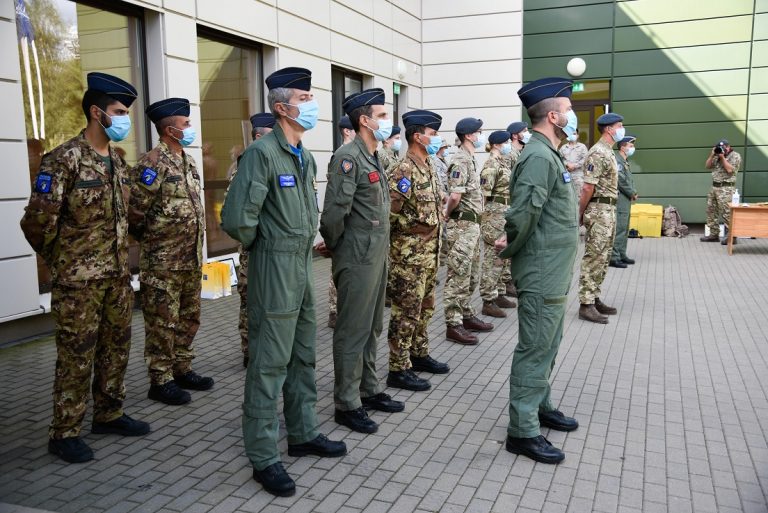  Nuo rugsėjo NATO oro policijos misijoje Baltijos šalyse patruliuos Italijos ir Vokietijos naikintuvai