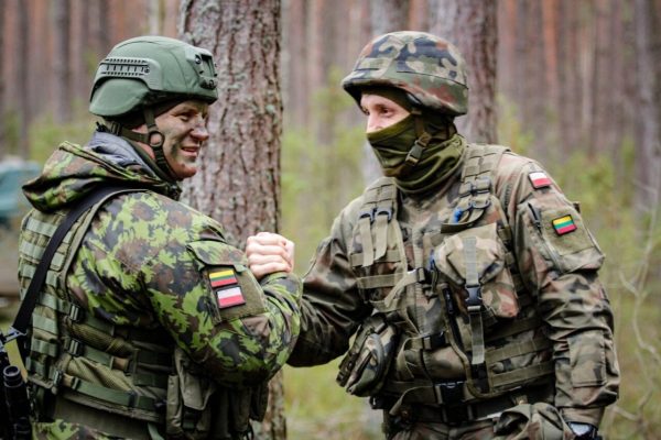  Lietuvos ir Lenkijos gynybos ministrai aptarė tolesnį bendradarbiavimą gynybos srityje bei užtikrinant Suvalkų koridoriaus apginamumą