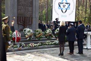  Panerių memoriale pagerbtas Lietuvos žydų genocido aukų atminimas