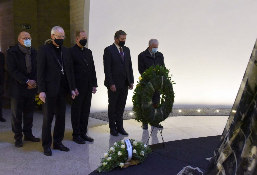 Tuskulėnų rimties parko memorialiniame komplekse pagerbtas Tuskulėnų aukų atminimas
