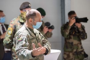  R. Karoblis aptarė regiono saugumo situaciją su Prancūzijos gynybos ministre F. Parly