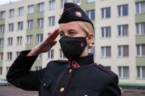  Karo akademijos kariūnai pagerbė žuvusių ir mirusių karių atminimą