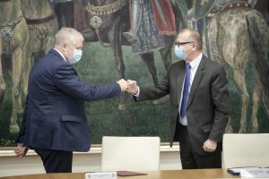  Sudaryti 2021 m. šaukiamųjų į nuolatinę privalomąją pradinę karo tarnybą sąrašai, jie viešai paskelbti bus iki sausio 18 d.