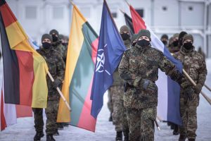  Rukloje vyko NATO priešakinių pajėgų bataliono kovinės grupės vadų pasikeitimo ceremonija