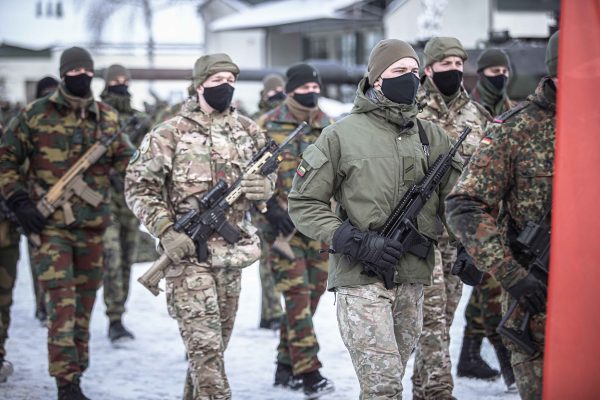  Rukloje vyko NATO priešakinių pajėgų bataliono kovinės grupės vadų pasikeitimo ceremonija