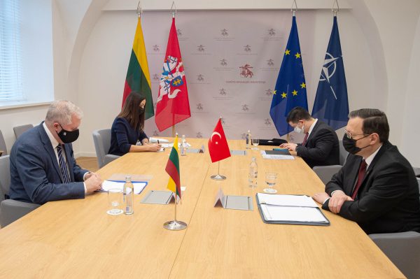  Aptartas Lietuvos ir Turkijos bendradarbiavimas saugumo ir gynybos srityje