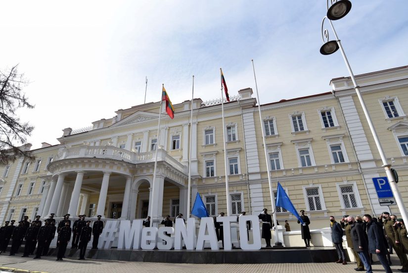 Lietuva mini 17-ąsias Lietuvos narystės NATO metines
