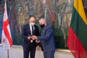  Krašto apsaugos ministras A. Anušauskas susitiko su Sakartvelo gynybos ministru