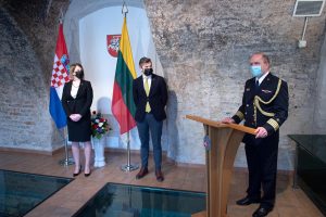  Krašto apsaugos ministerijoje atsisveikinta su tarnybą baigiančiu Kroatijos gynybos atašė