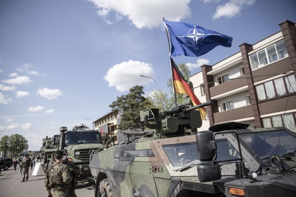  Pietų Lietuvoje parodomuoju karinės technikos žygiu pagerbtas kovojusių už laisvę atminimas