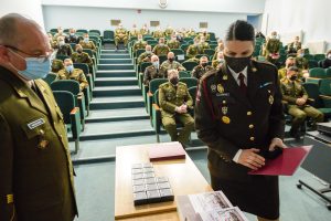  Viceministras Žilvinas Tomkus pasveikino Vytauto Didžiojo kursų absolventus