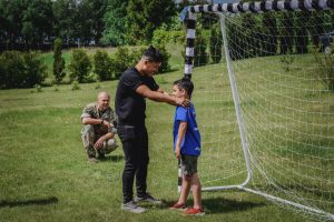  JAV kariai aplankė Šv. Jono vaikų globos namų auklėtinius