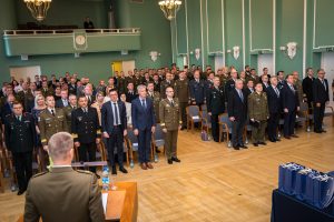  Baltijos gynybos koledžą baigė 22 Lietuvos karininkai, du iš jų įvertinti geriausiai