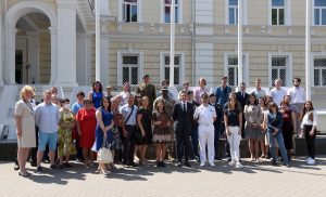  Ministerijoje apdovanoti „Mes esame NATO“ konkurso laureatai