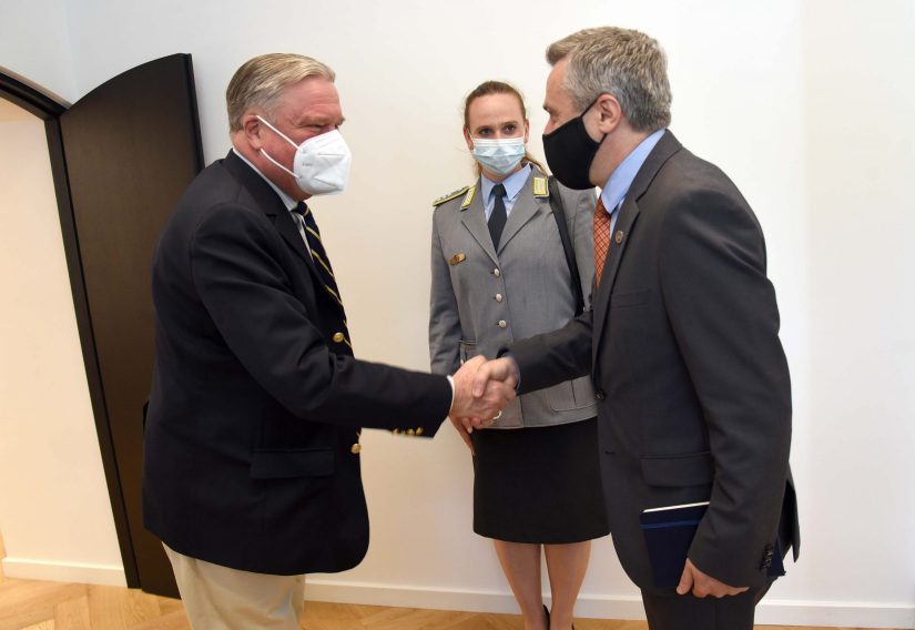 Viceministras V. Semeška su Vokietijos ambasadoriumi Lietuvoje aptarė saugumo situaciją regione