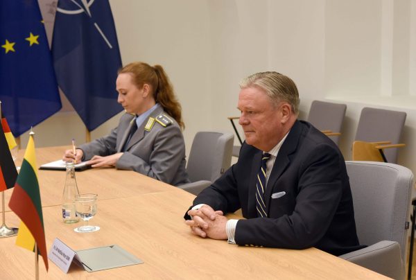 Viceministras V. Semeška su Vokietijos ambasadoriumi Lietuvoje aptarė saugumo situaciją regione