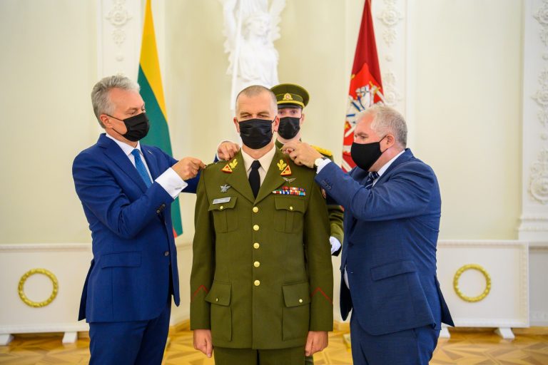  Lietuvos kariuomenės brigados generolų gretas papildė du karininkai