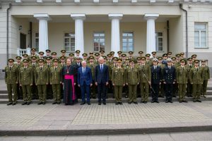  Lietuvos karo akademijos absolventai papildė karininkų gretas