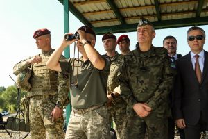  Trišalės Lietuvos, Lenkijos ir Ukrainos brigados pratybas stebėjęs  krašto apsaugos viceministras V. Semeška: „Stiprinamas Ukrainos kariuomenės sąveikumas su NATO sąjungininkais“