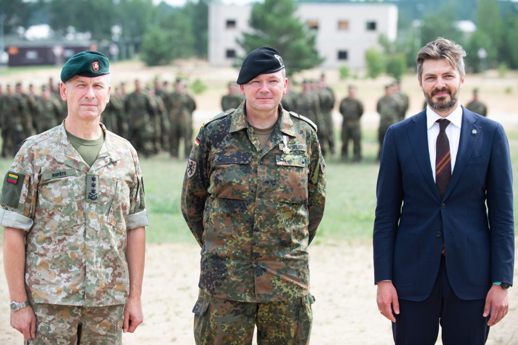 10th Panzer Division officers acknowledged for cooperation at Pabradė