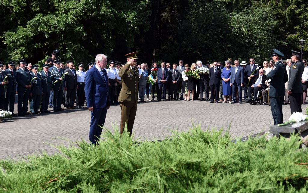 Tribute paid to the Lithuanian officers killed at Medininkai border post