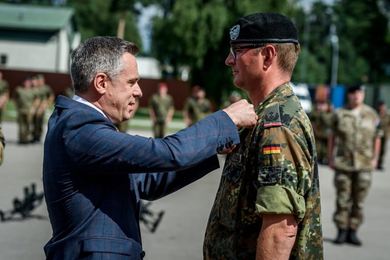 Change of command took place at the NATO eFP Battle Group in Rukla: “The NATO eFP Battle Group has helped Lithuania to achieve great progress in security area”