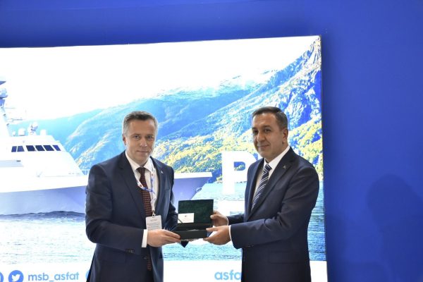  V. Semeška susitikime Turkijoje tarėsi dėl galimo šalių bendradarbiavimo gynybos pramonėje