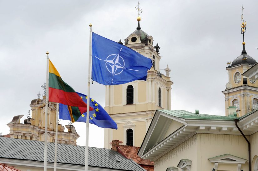 Sprendimas priimtas: į Lietuvą atvyks NATO Kovos su hibridinėmis grėsmėmis paramos grupė