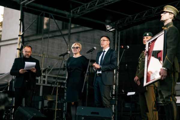  Renginiu „100 metų vienybės“ Vytauto Didžiojo karo muziejaus sodelyje Kaune vainikuotas muziejaus 100-mečio minėjimas