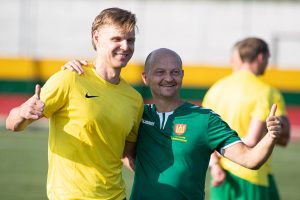  Draugystę vainikavo Krašto apsaugos ministerijos ir garsių sportininkų varžybos