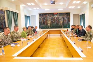  Susitikime su JAV Gynybos saugumo bendradarbiavimo agentūros direktore aptartas Lietuvos kariuomenės infrastruktūros vystymas