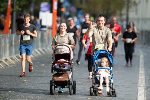  Krašto apsaugos ministerijos komanda Vilniaus maratone iškovojo LR Seimo taurę