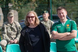  Krašto apsaugos ministerijos futbolininkai tradicinėse draugiškose rungtynėse pranoko užsienio gynybos atašė komandą