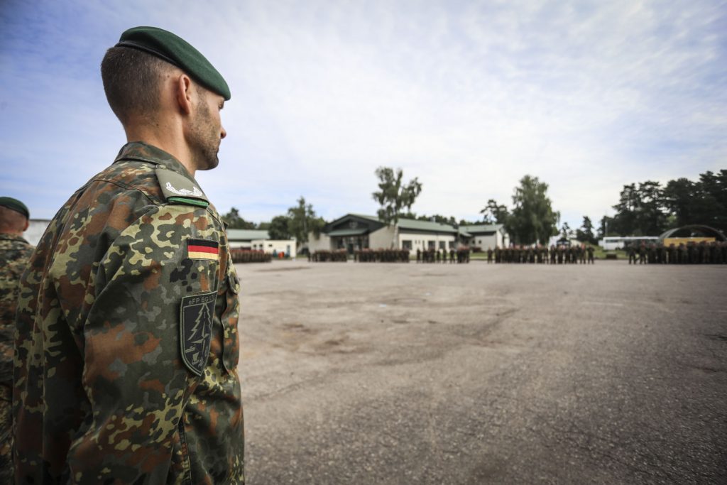 Krašto apsaugos viceministras M. Abukevičius padėkojo Vokietijos kariams už įsipareigojimą Lietuvos gynybai
