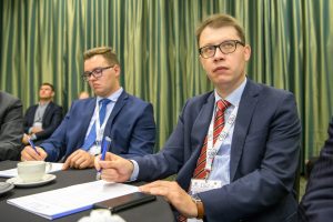  Diskusijoje apie Kinijos ir Rusijos keliamą pavojų – buvusio JAV prezidento patarėjo žinutė: „Tikiu, kad Lietuva padės užtikrinti demokratijos atsparumą“
