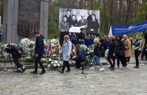  Panerių memoriale pagerbtas Lietuvos žydų genocido aukų atminimas
