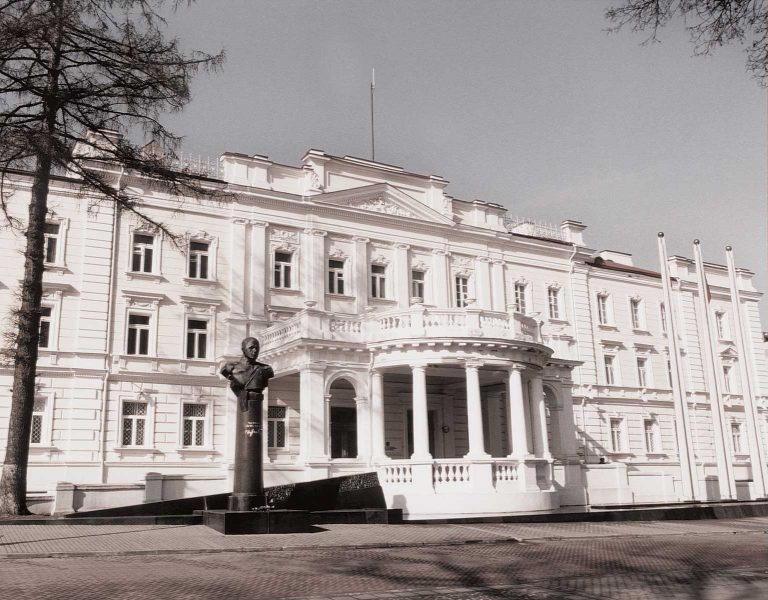 Lietuvos gyventojų genocido ir rezistencijos tyrimo centrui siūloma suteikti naujus įgaliojimus