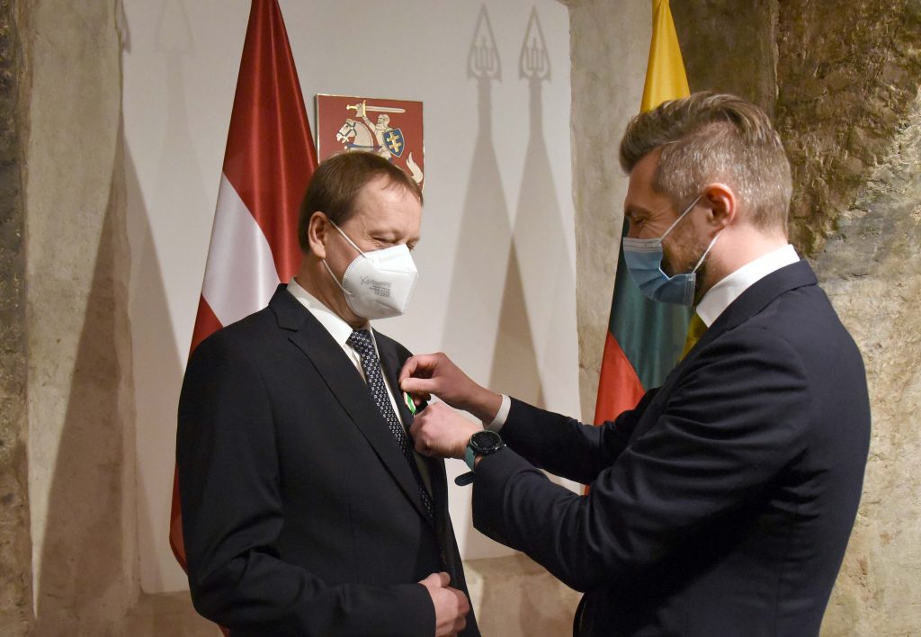 Medal bestowed on Policy Director of the Ministry of Defence of Latvia for strengthening Baltic cooperation