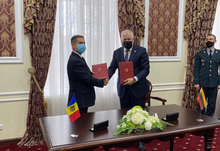 Lithuania will continue assisting Moldova in its efforts to fortify ties with the EU and NATO, says A. Anušauskas